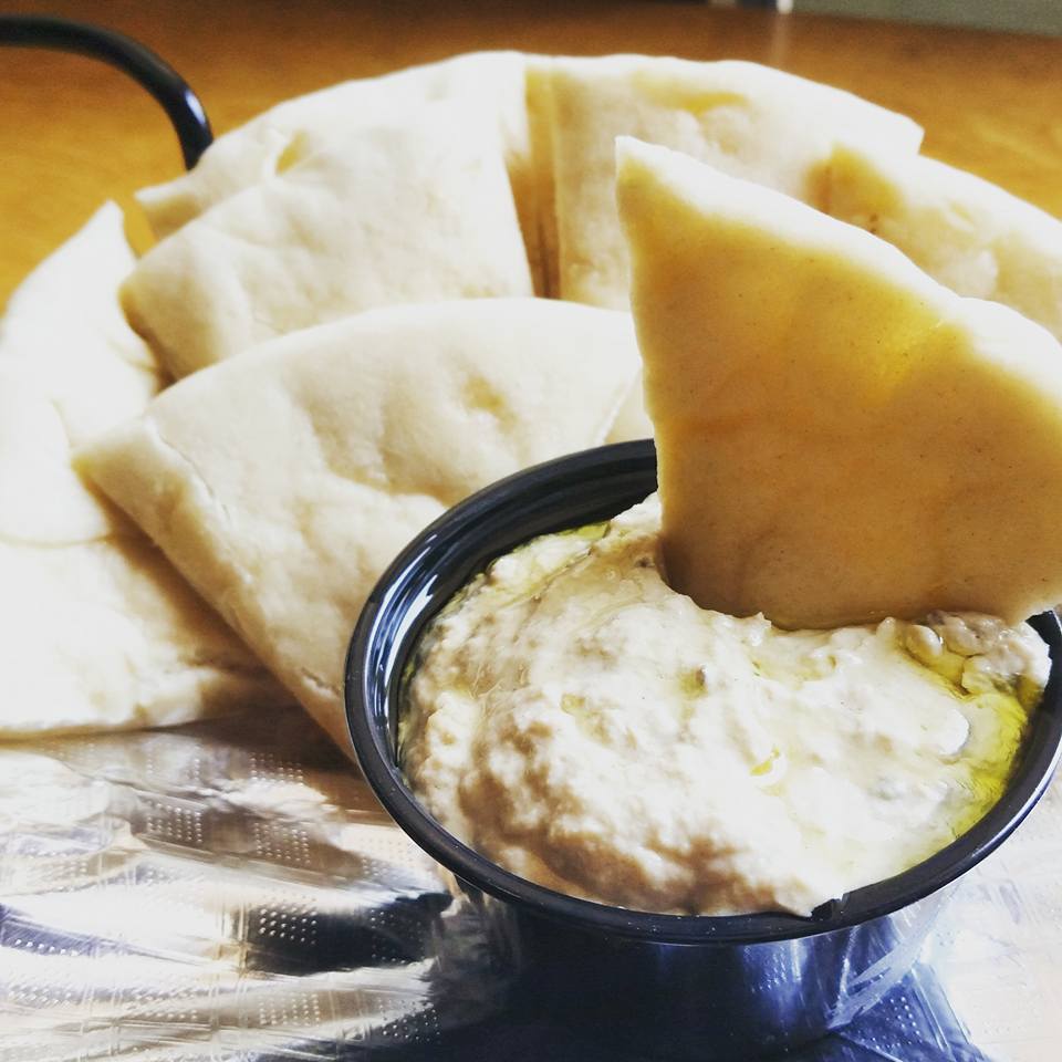 (3oz) Hummus And Pita Wedges Fresh Mediterranean Express